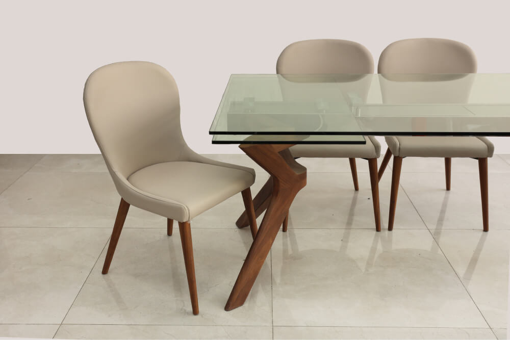 שולחן סלוני עם כסאות