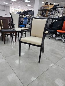 כסא סבא ידיות שמנת