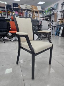 כסא סבא ידיות שמנת