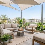 איך לבחור ריהוט גן שלא רותח ב-40 מעלות? המדריך למרפסת הישראלית